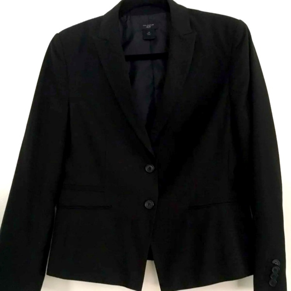 Ann Taylor Petite black Suitcoat